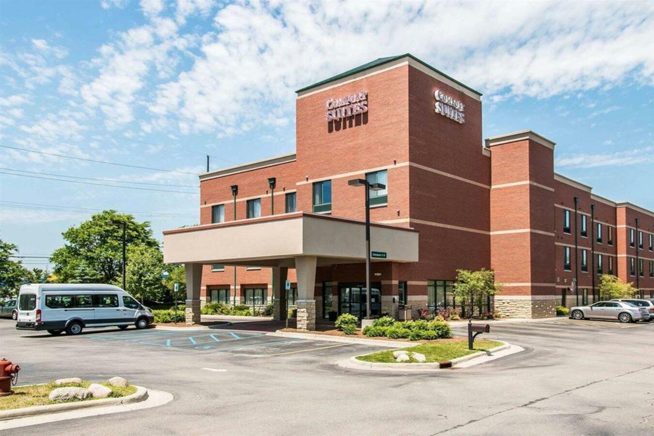 Comfort Suites Canton - Detroit Εξωτερικό φωτογραφία