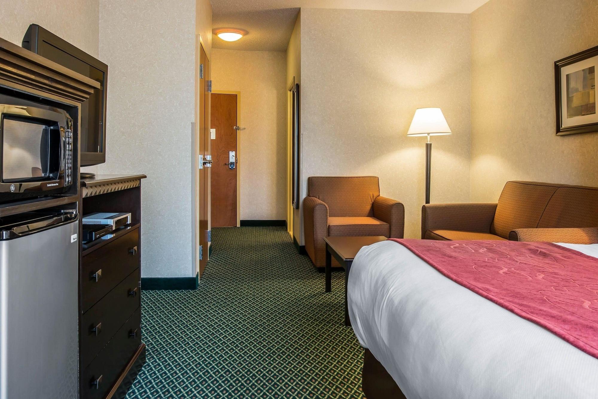 Comfort Suites Canton - Detroit Εξωτερικό φωτογραφία