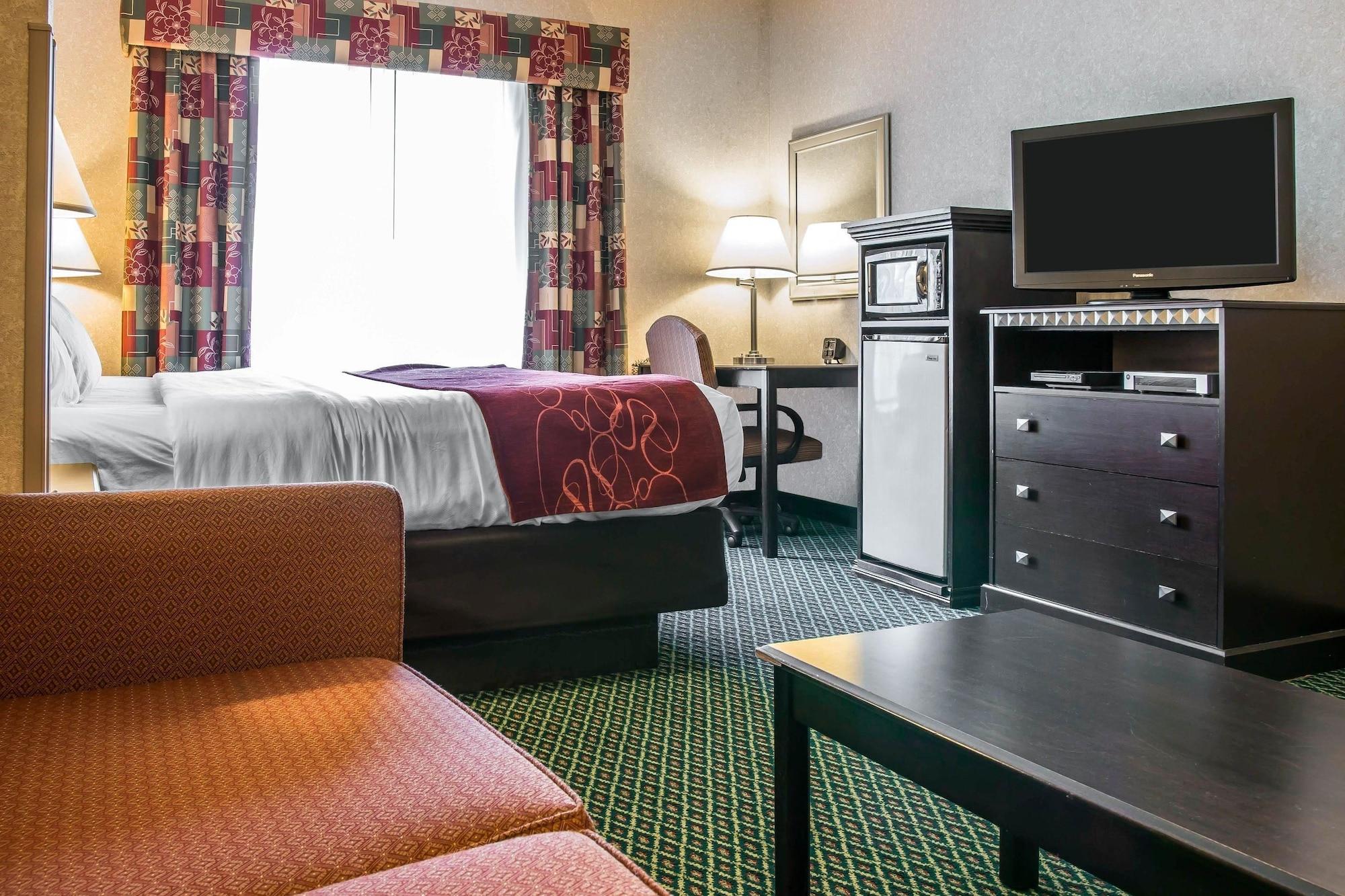 Comfort Suites Canton - Detroit Εξωτερικό φωτογραφία