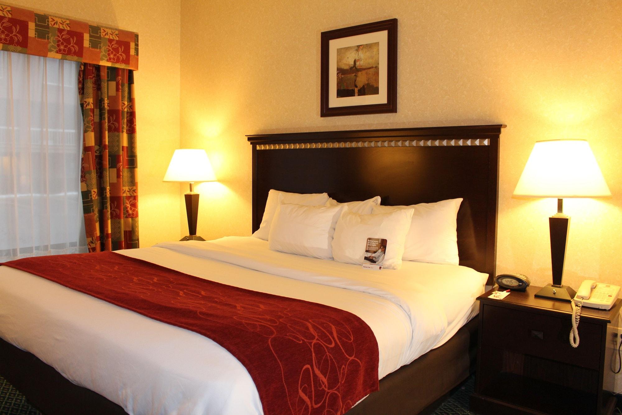 Comfort Suites Canton - Detroit Εξωτερικό φωτογραφία