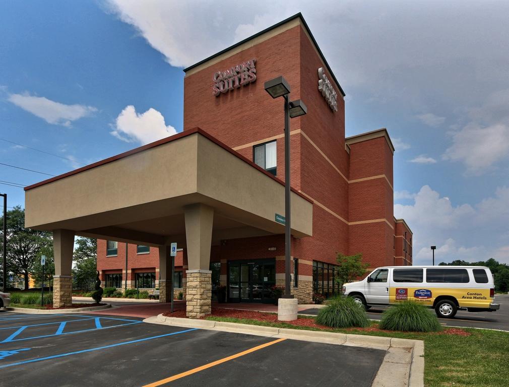 Comfort Suites Canton - Detroit Εξωτερικό φωτογραφία