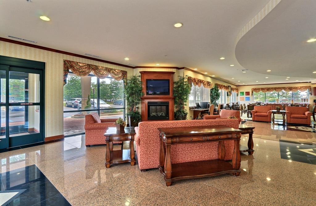 Comfort Suites Canton - Detroit Εξωτερικό φωτογραφία