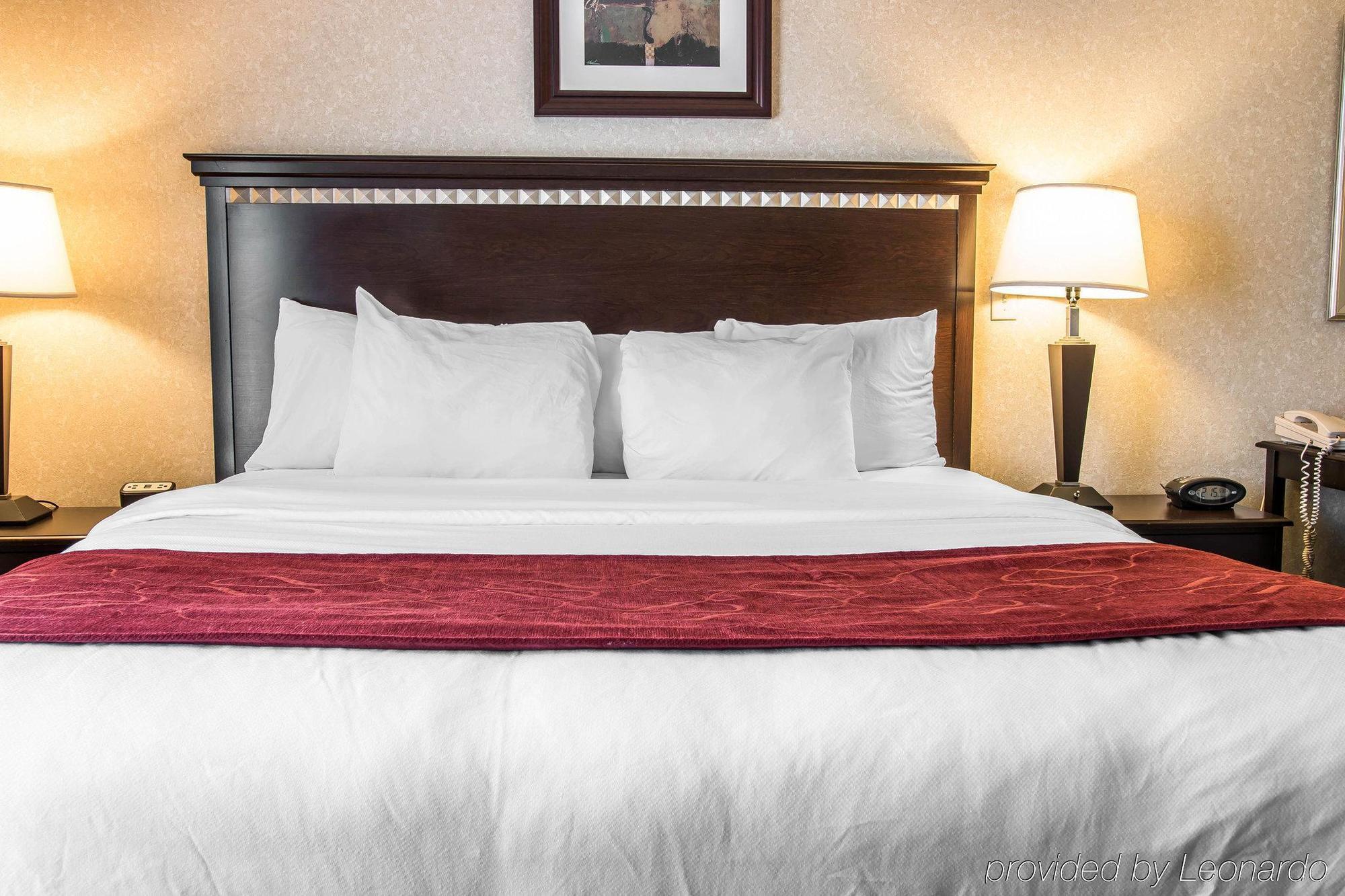 Comfort Suites Canton - Detroit Εξωτερικό φωτογραφία