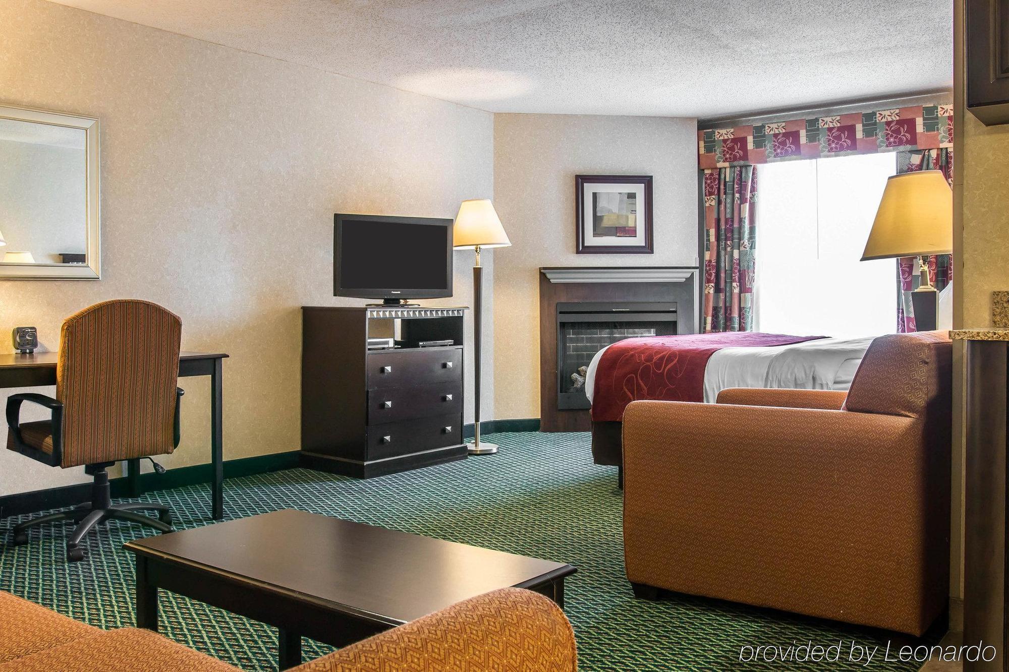 Comfort Suites Canton - Detroit Εξωτερικό φωτογραφία