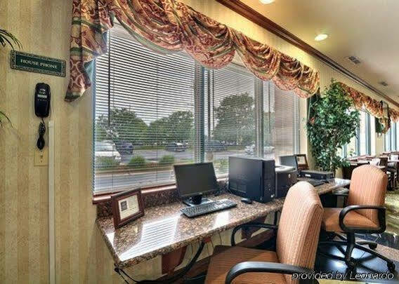 Comfort Suites Canton - Detroit Εξωτερικό φωτογραφία